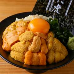 その時期最もおいしい雲丹を一皿に。産地違いの厳選5種の雲丹を食べ比べ『雅』