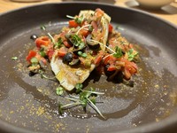 シンプルなオーブン焼きにバターと白ワインのソースで仕上げてます