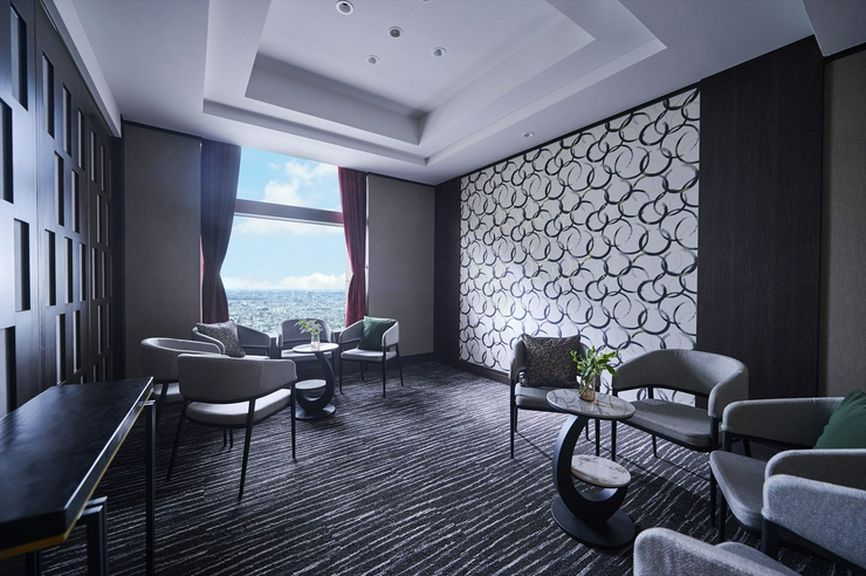 個室でゆっくりと地上264ｍの絶景を楽しめる