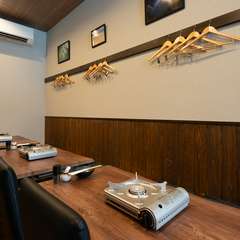 土地の記憶を辿るような、優しい時間が流れていく