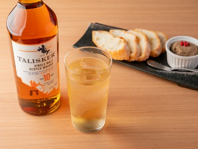 谷町六丁目駅前。お一人様も楽しい、ウイスキーと創作料理のお店