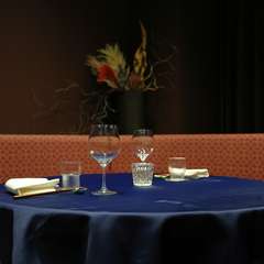 非日常かつオシャレな空間。心地の良い雰囲気の中で祝いの席を