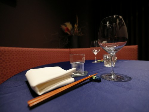 都会の喧騒を忘れ、貸し切りもできる、静かな隠れ家