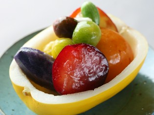 料理の主役となるのは、厳選した旬の野菜や四季折々の果物