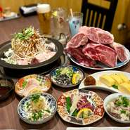 和牛・国産牛や希少部位を中心に、名物“哲平焼き”や旬の食材を鉄板で豪快に焼き上げます。ドリンクメニューも豊富です！職場の仲間や友人との送別会、歓迎会にぴったり！貸切や人数調整もお気軽にご相談く