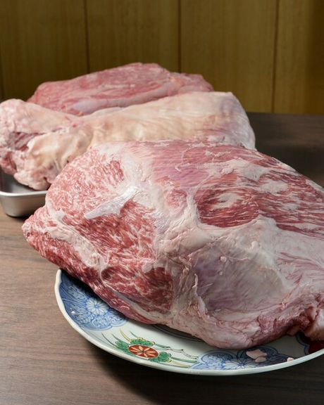 ホルモンや赤身肉を中心に、鮮度にこだわって厳選仕入れ