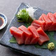 海のない県ですが、新鮮なものを仕入れています。吉野、宮瀧醤油の再仕込み醤油でお召し上がりください。