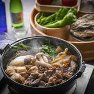 甘辛いすき焼きにキレ。奈良地酒で究極のマリアージュ。	