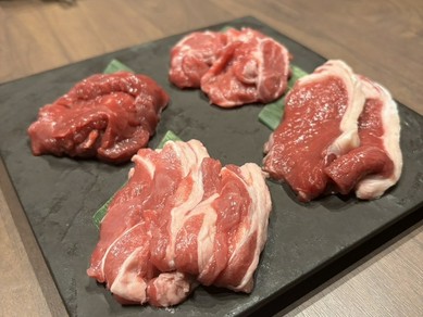 移ろう味の妙に心奪われる『国産羊肉たべくらべ』