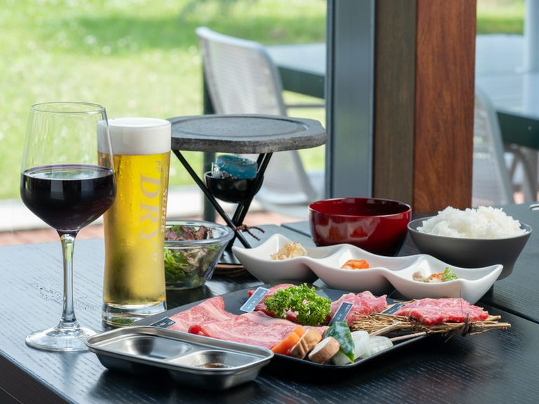 昼飲みから、仕事終わりの一杯、各種宴会にも対応可