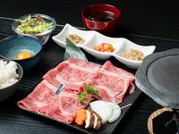 焼肉セットにはライス・スープ・小鉢・サラダには
※ライス大盛＋￥220