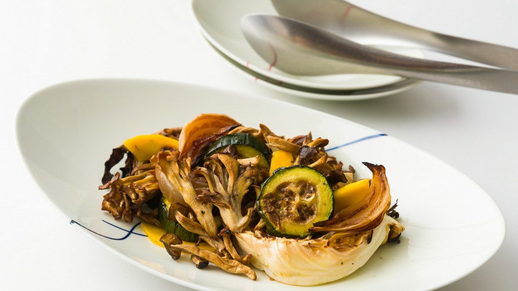 山形県産をはじめとした季節の食材を多数用意