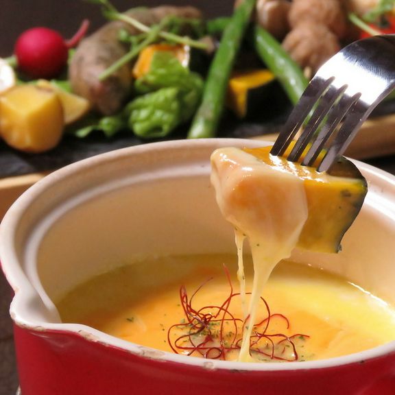 心とろける濃密な味わいに、思わず笑みがこぼれる『とろ〜りとろける！十勝チーズのチーズフォンデュ』
