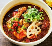 北海道直送の新鮮な子羊をたっぷりと使用した贅沢なヘルシーカレーです。
子羊を80g、160g、240gと好きな量をお選び頂けます。
希少部位の「チャックロール(ラム肩ロース)カレー」もお選び頂けます。(数量限定)