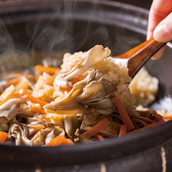 鶏五目の土鍋ご飯
