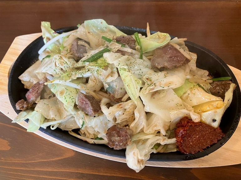 赤星特製　牛にんにく鉄板焼き