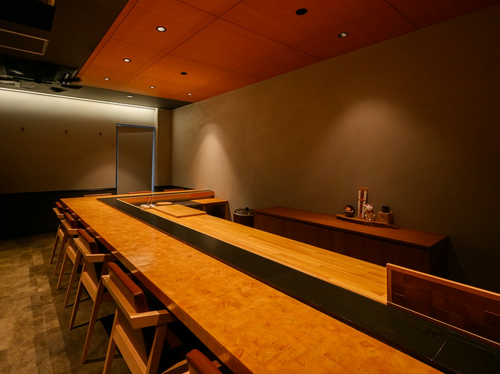 新潟の食材でつくる寿司をとおして、新潟とゲストの縁を紡ぐ