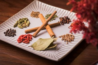 17種類以上のスパイス