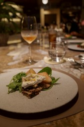 選んだ食材が特別な一皿に変わる『シグネチャーコース』