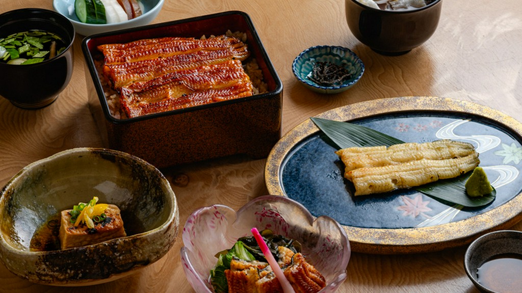 【円相】のこだわりを満喫。鰻づくしコース『菘（すずな）』