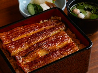 ランチタイム限定。お昼のうな重セットです