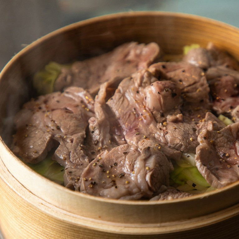 蒸気が引き出す、ラムと野菜のおいしさ『蒸しジンギスカン』