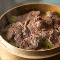 蒸気が引き出す、ラムと野菜のおいしさ『蒸しジンギスカン』