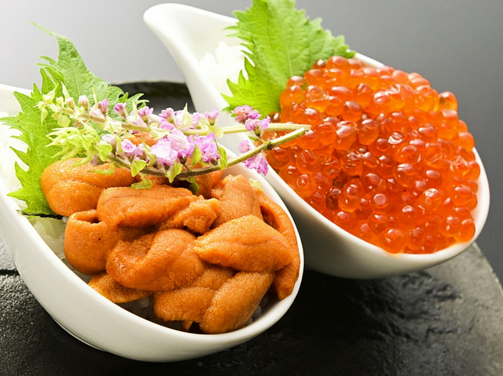 小さなうにご飯　小さないくらご飯