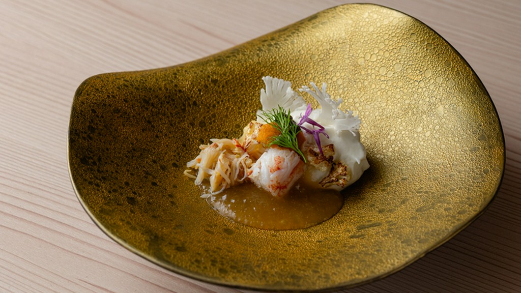 四季の食材に恵まれた日本ならではのフレンチを創作料理で表現