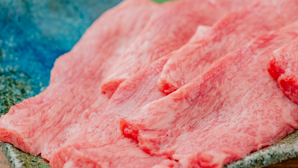 旭川直送の新鮮素材。鮮度にとことんこだわった「生タン」は必見