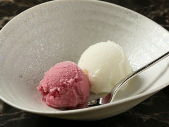 四季折々、季節それぞれの味わい。天然素材のみを使った新鮮なジェラート『季節のジェラート』