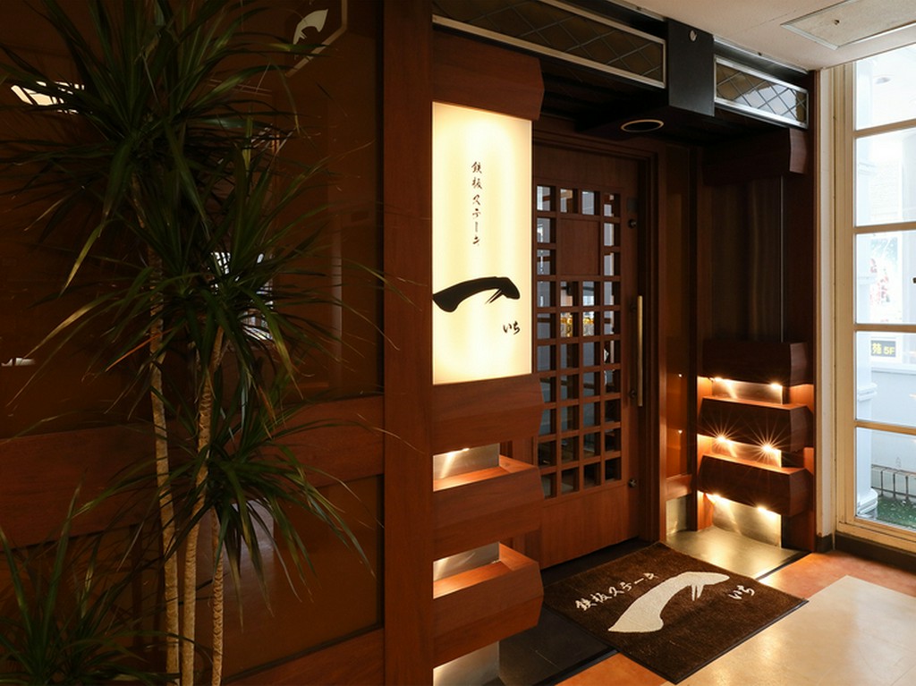 都会の喧騒を忘れさせてくれる、隠れ家のような非日常空間