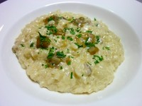 当店の一番人気。イタリア産の高級食材「ポルチーニ茸」を使ったクリームリゾットです。豊かな香りと深い味わいが特徴のポルチーニ茸をお楽しみください。