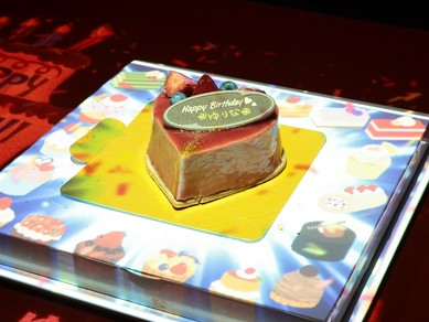 マジックで祝う、驚き満載の記念日を演出『誕生日・記念日サプライズコース』