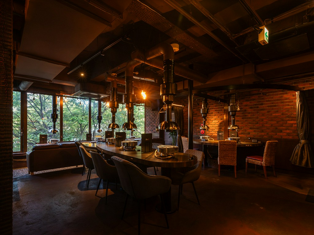 恋が深まる、夜景と美食のペアリング