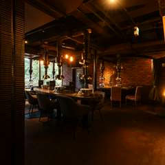 笑顔が集まる、居心地のいいパーティー会場