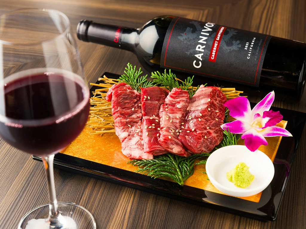 脂と赤身、奇跡のバランスが生む美味『金山ハラミ』