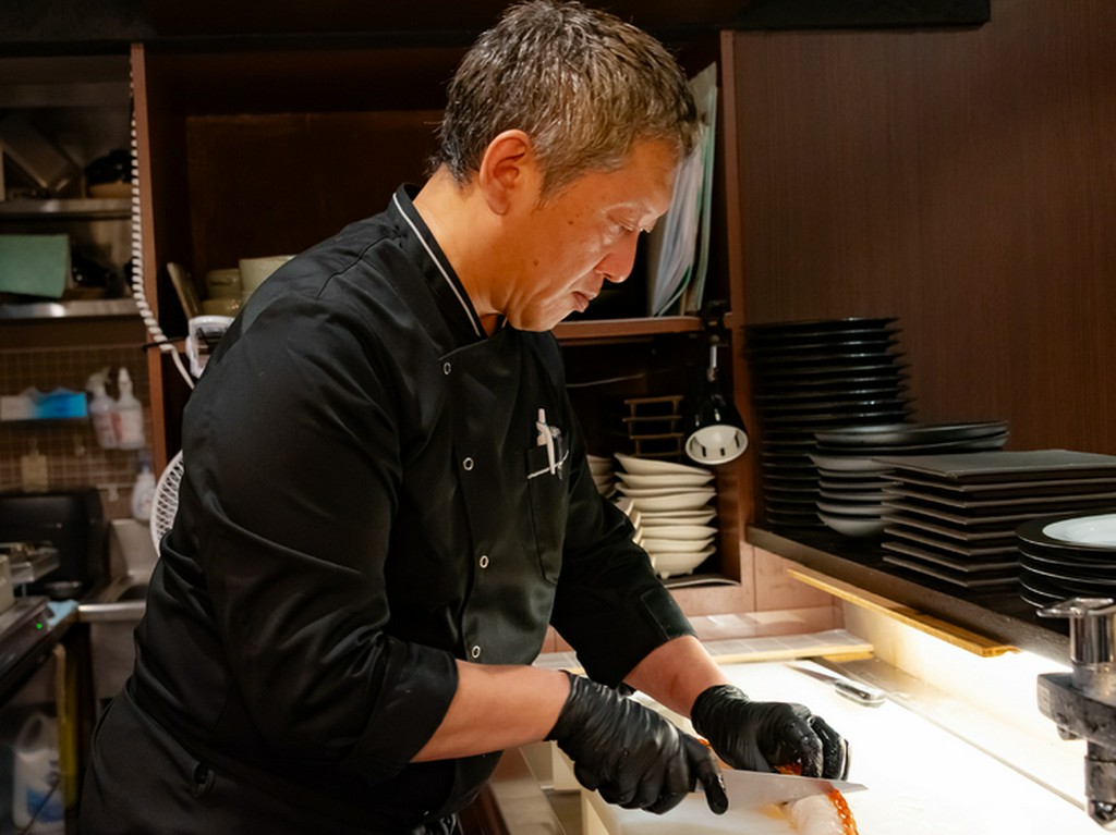 おいしい食事の提供。五感全てが満たされるような料理づくり