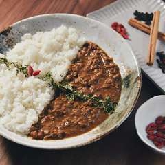 島豆腐と野菜出汁の薬膳キーマカレー