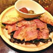 カリカリに焼いたベーコンが癖になります！