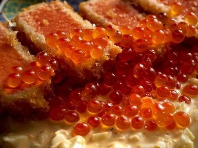 サーモンタルタル