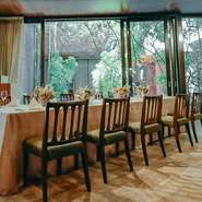 店内には6名～利用可能な個室も完備。結納や顔合わせなど、人生の節目を祝う会食にも対応可。料理はもちろん、プライバシーに配慮された空間設計と落ち着いた接客で、大切な時間を支えてくれます。