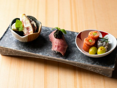 伝統×新感覚のすき焼きと季節の皿を五感で楽しめる『六コース』 