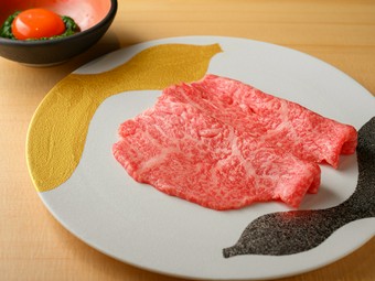 美味絢爛！黒毛和牛のおいしさを多彩な皿で堪能『六松コース』