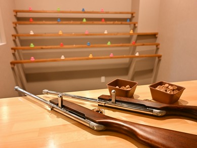 遊び心とともに、ホッとできる温かさも感じられる居酒屋