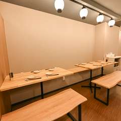 自由な宴会スタイルで、仲間や家族と楽しく過ごす