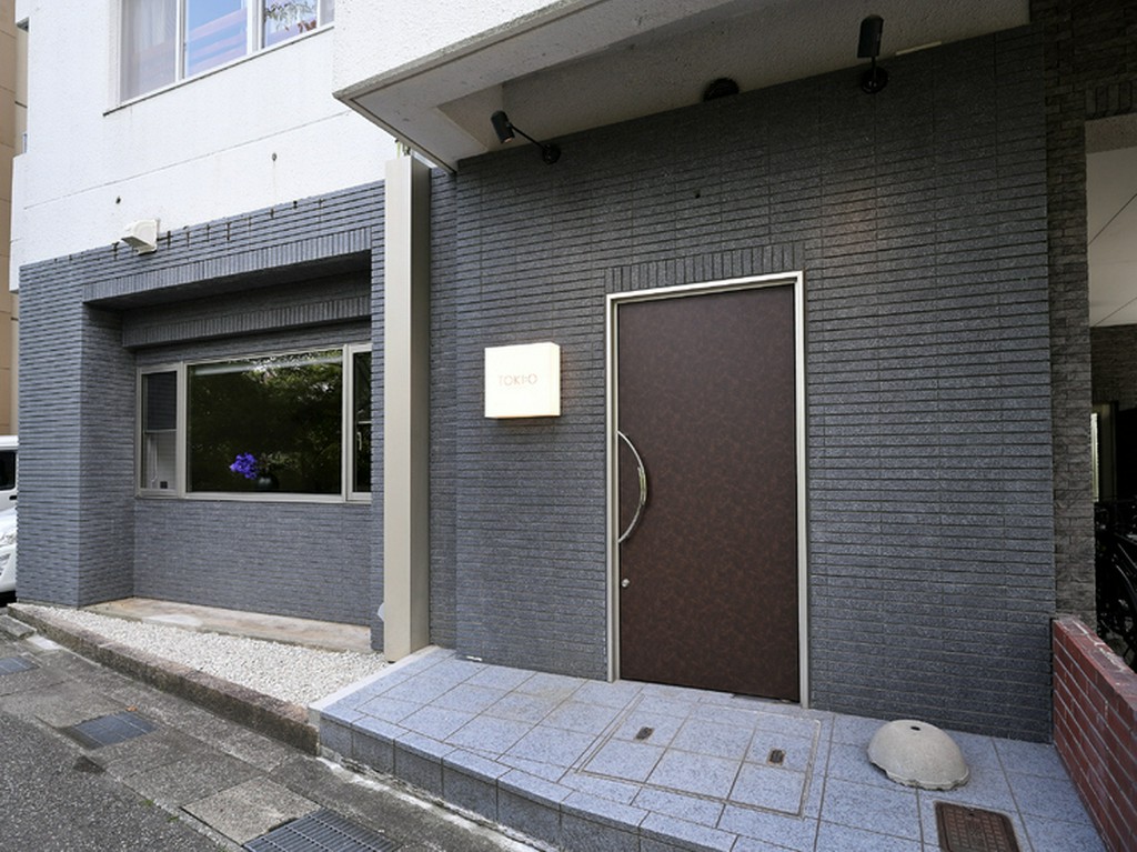 知っていると自慢になる、いたち川沿いの隠れ家レストラン