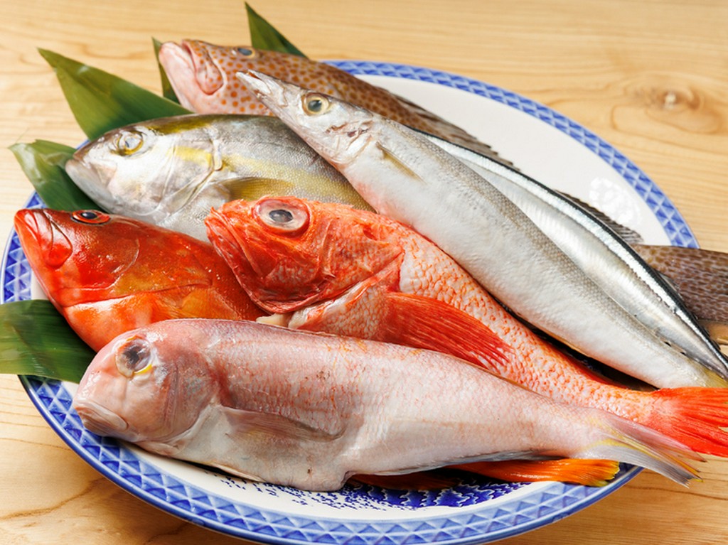 地元をはじめ、全国各地より届けられる旬の食材