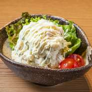 男性のお客様に大変人気あります！ 昔懐かしポテトサラダ。