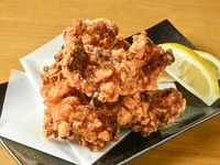 芳醇な香りが食欲をそそる、白醤油仕立ての『唐揚げ（プレーン）』